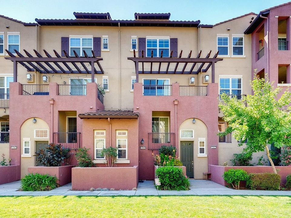 1st image of 1265 Avenida Las Brisas