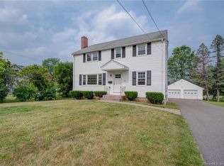 64 Broadview St, Newington, CT 06111