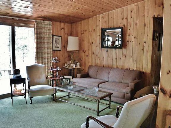4th image of 2715 Deerwood Dr