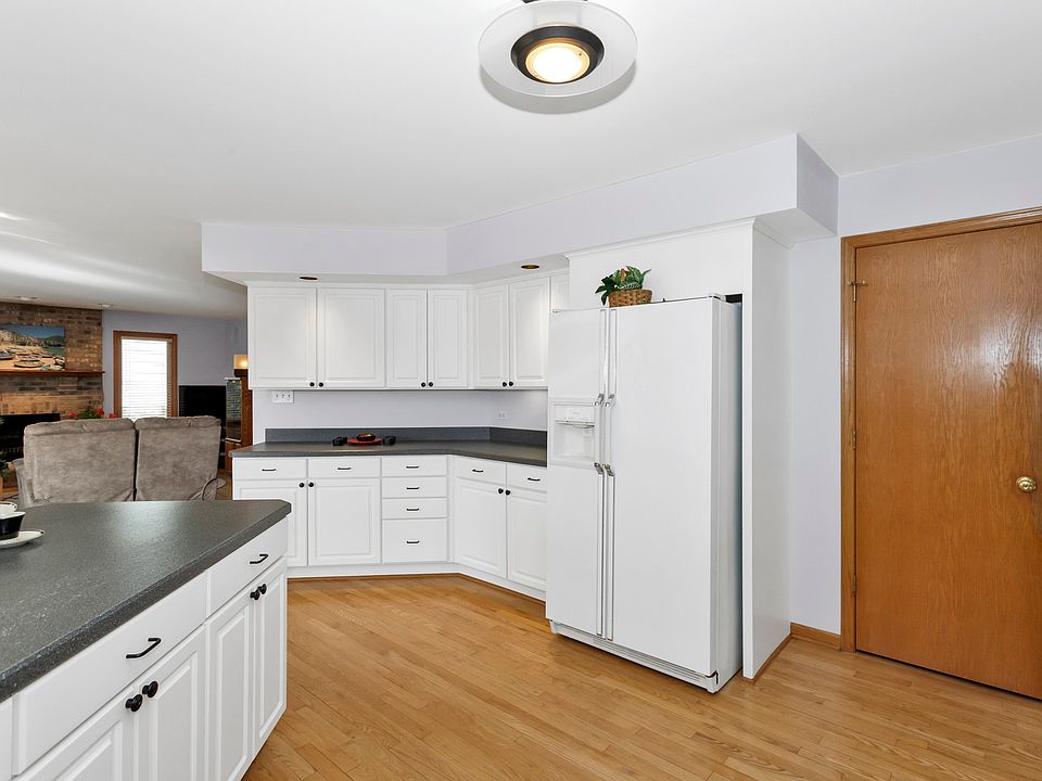 2nd image of 1535 Creekside Dr