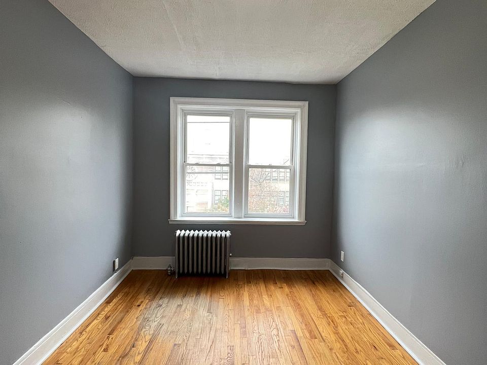 2nd image of 662 Avenue A #14B