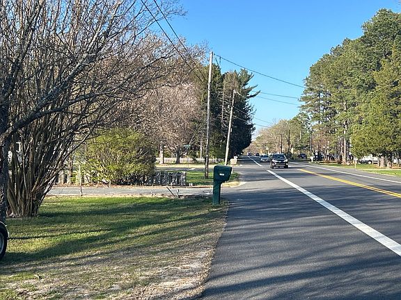 3rd image of 9927 Middleford Rd