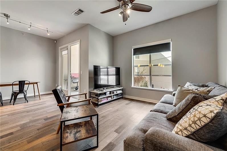 1st image of 2950 McKinney Ave APT 215