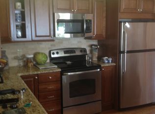 96 Kellogg St, Brookfield, CT 06804