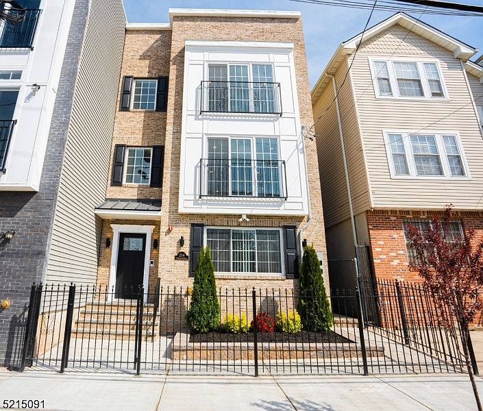 214 Bergen St, Newark, NJ 07103 Zillow