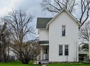 2208 N Court St, Rockford, IL 61103