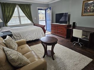 4954 Sunset Ln #A, Annandale, VA 22003