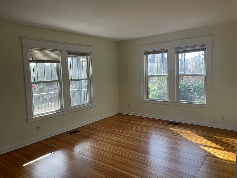 716 Crosby Rd — Photo 9
