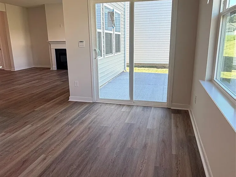 655 13th Avenue Dr NE — Photo 6
