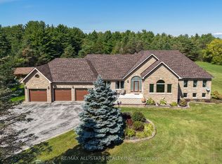 210 Ashworth Rd, Uxbridge, ON L0G 1M0