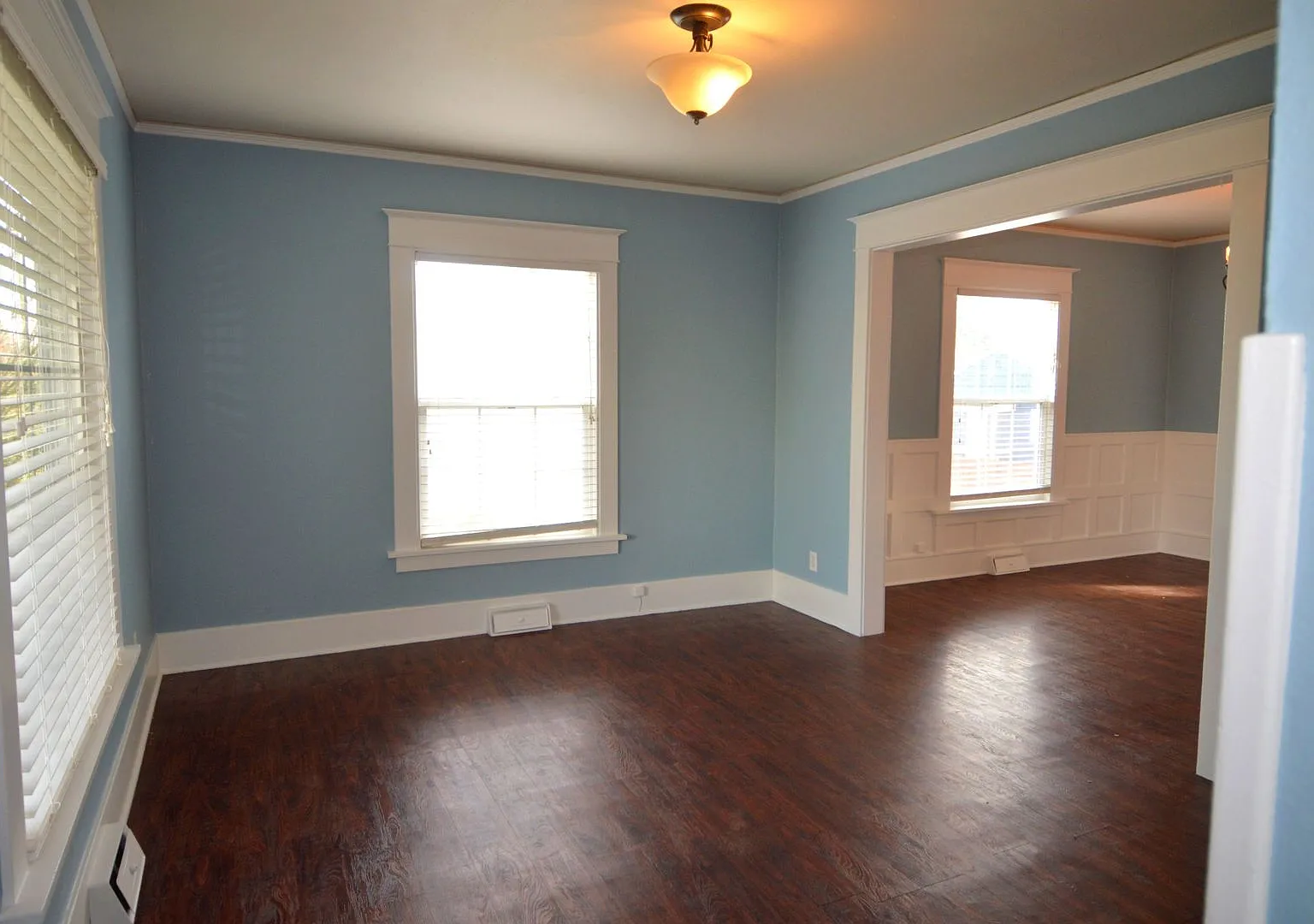 Updated Turn of the Century Craftsman in Tacoma! — Photo 2