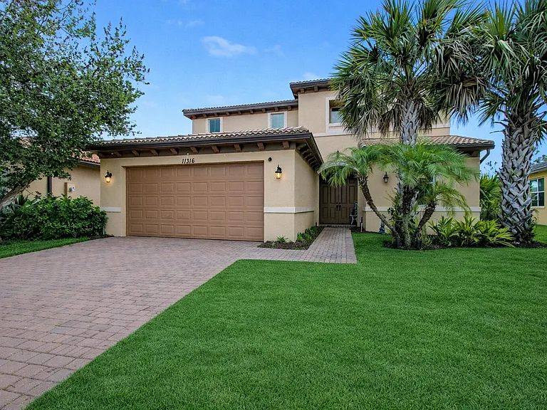 11316 SW Barton Way — Photo 4