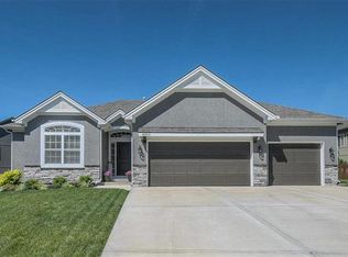 4900 McCormick Dr, Basehor, KS 66007