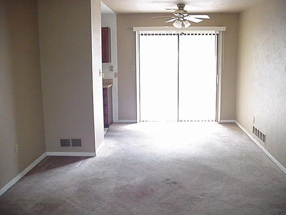 Living Room/Dining Room Combination