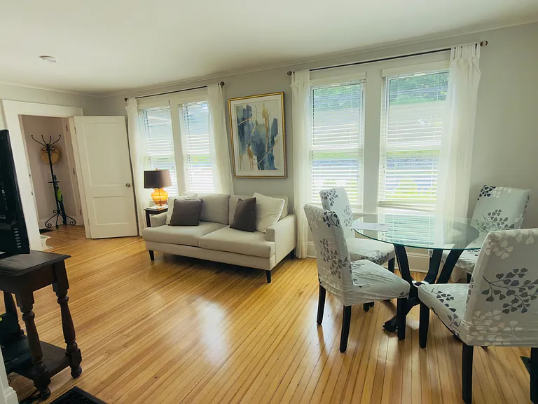 324 Villa Ave — Photo 8