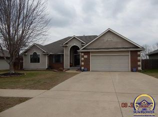 2516 SW Chauncey Dr, Topeka, KS 66614