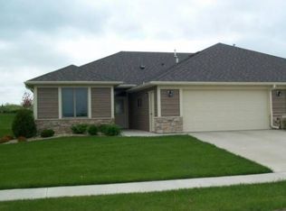 830 Southern Pine Ln SW, Rochester, MN 55902