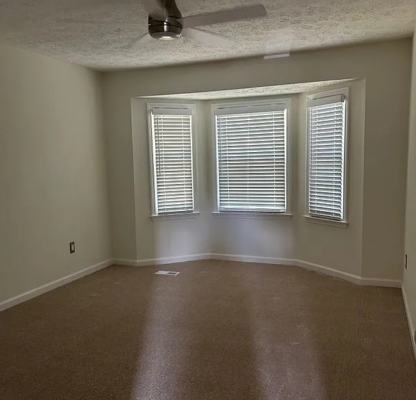 818 Manning Way SW — Photo 9