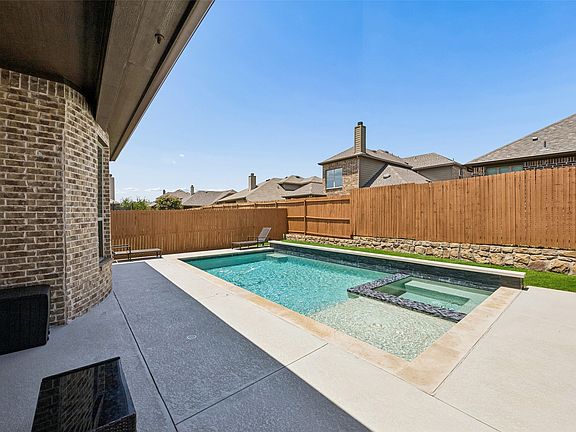 2nd image of 16509 Dry Creek Blvd