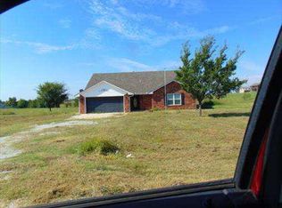 202 E Lakeview Dr, Tecumseh, OK 74873