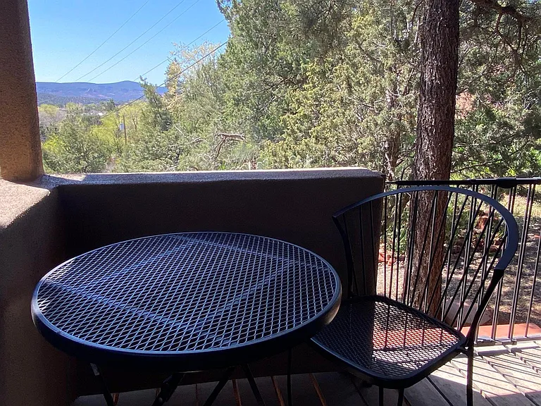 385 Coffee Pot Dr — Photo 23
