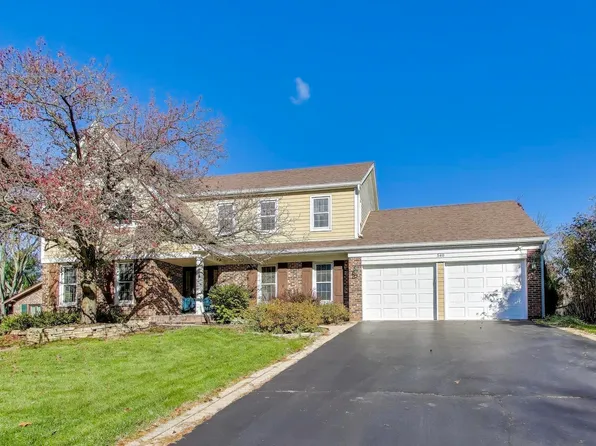 540 Fox Glove Ln, Barrington, IL 60010