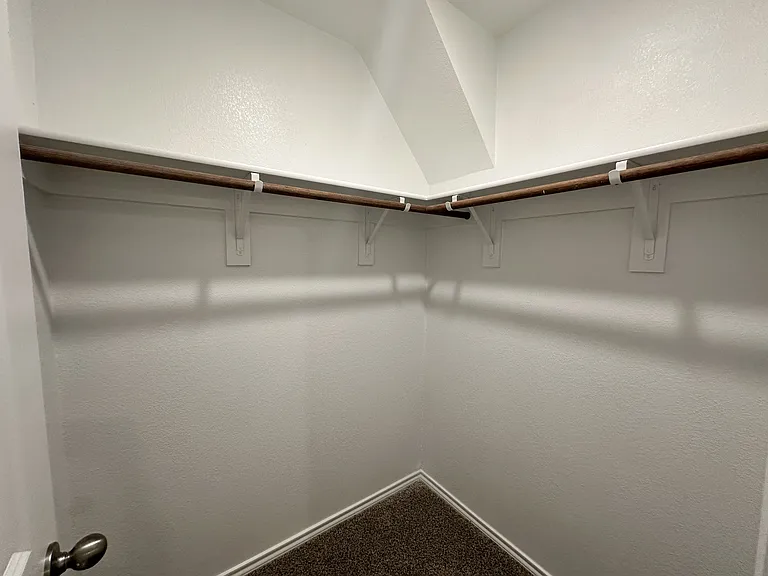 634 White Ash Dr — Photo 15