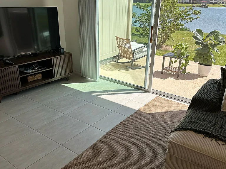1292 Lago Vista Ct — Photo 27