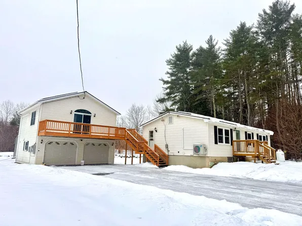 8 Edgewood Road, Springfield, VT 05156