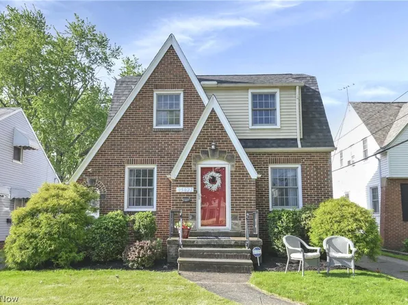 15027 Rosemary Ave, Cleveland, OH 44111
