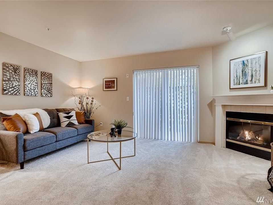 * New vinyl flooring not shown in photos.