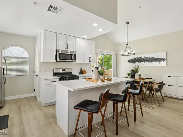 2925 Wigwam Pkwy APT 724, Henderson, NV 89074