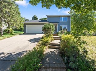 9 Maple Grove Ct, Madison, WI 53719