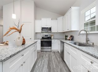 8719 Mount Holly Rd, Charlotte, NC 28214