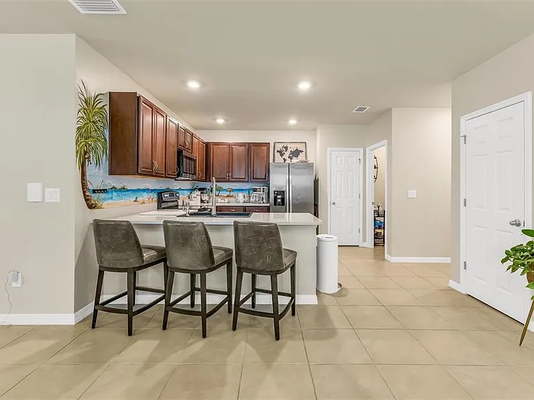 7177 W Lenox Cir — Photo 4