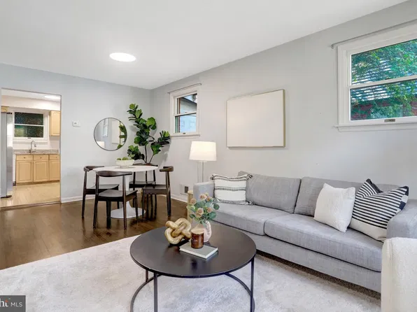 3914 Vermont Ave, Alexandria, VA 22304