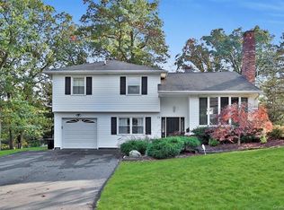 73 Shetland Dr, New City, NY 10956
