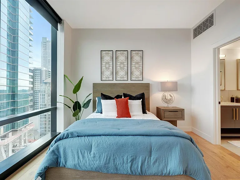 70 Rainey St #1807 — Photo 15