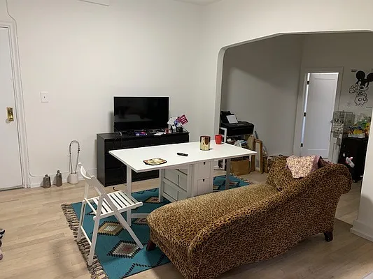 Rented by Dynamik Realty | media 14