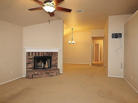 5th image of 3001 Scenic Glen Dr