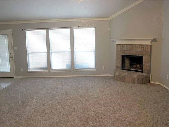 3rd image of 1507 Paint Brush Dr