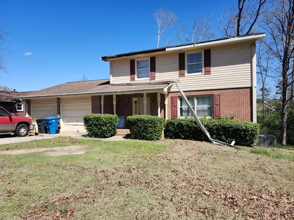 516 Colonial Dr, Greenwood, SC 29649