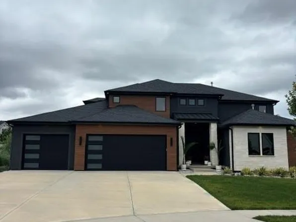 12318 W 169th Ter, Overland Park, KS 66221