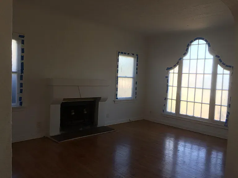 6015 N Muscatel Ave — Photo 2
