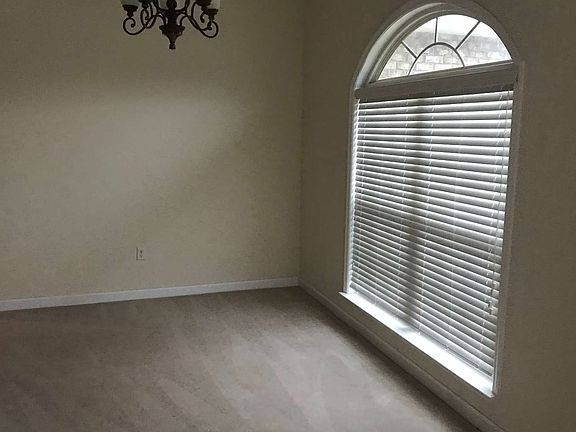2nd image of 582 NW Forest Meadows Ave