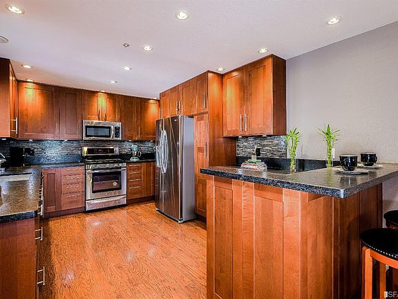 2nd image of 317 Oak Creek Blvd