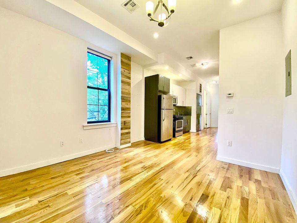 1st image of 290 Stockholm St APT 3