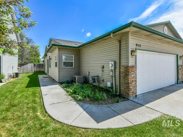 912 S Diamond St, Nampa, ID 83686