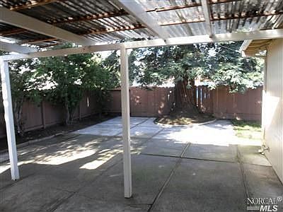 2nd image of 1752 Yellowstone St