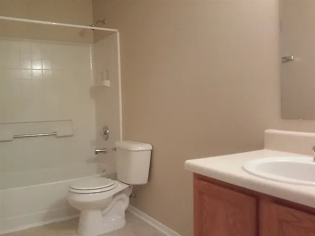 1226 Lasalle Dr — Photo 8